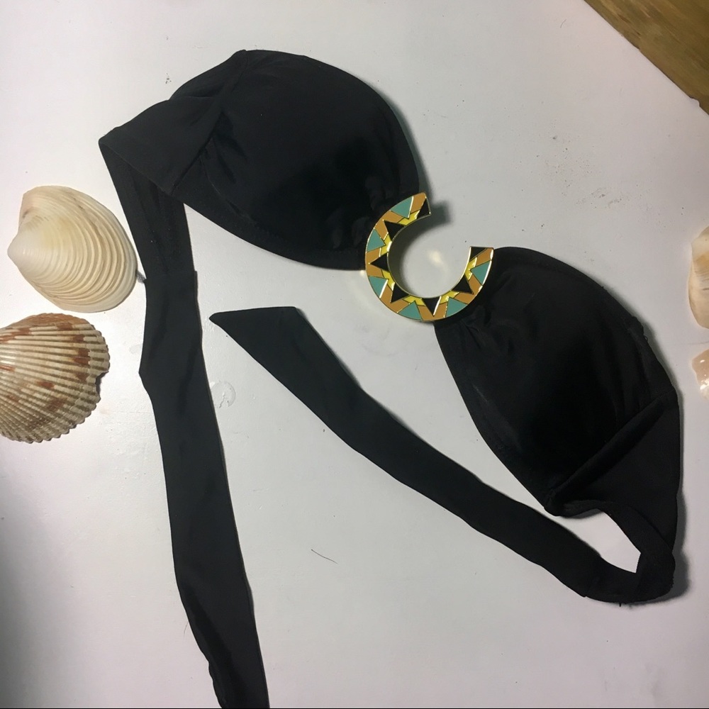 Black strapless horseshoe bikini top